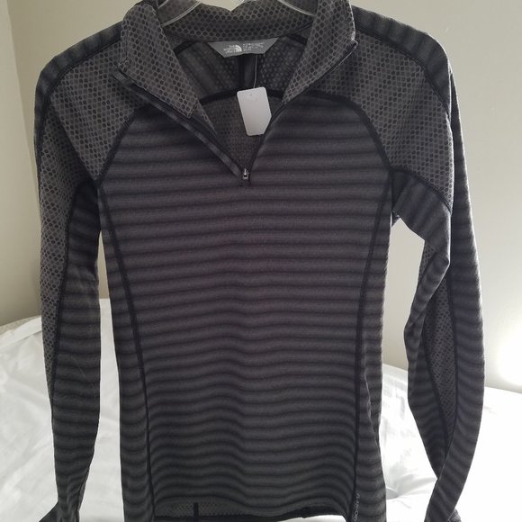 The North Face Womans size XS LS top - Picture 1 of 5